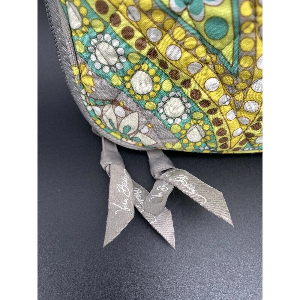 VERA BRADLEY 14